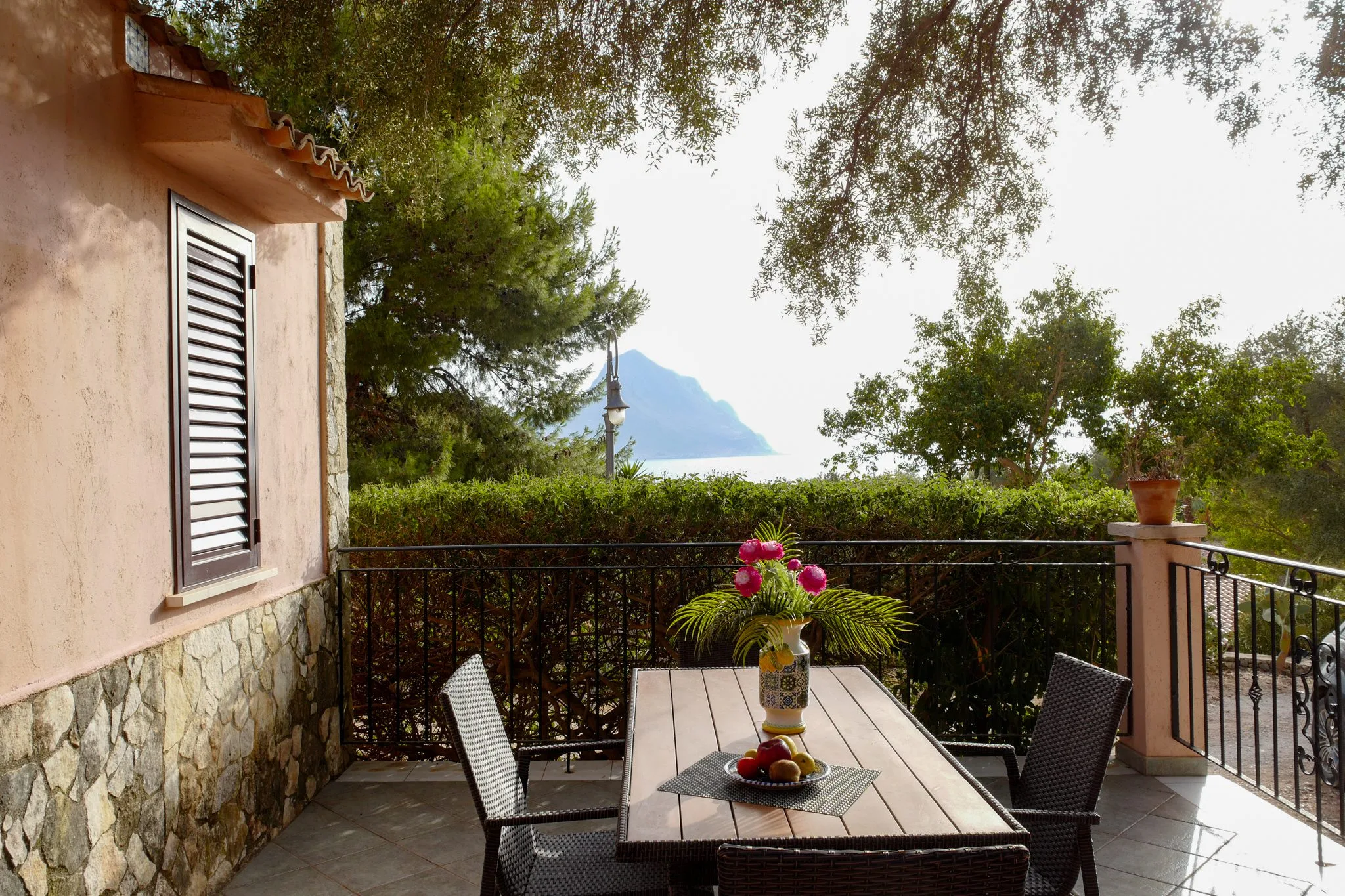 cala dell'arena nella natura