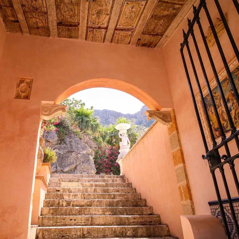 antico baglio siciliano a San Vito lo Capo